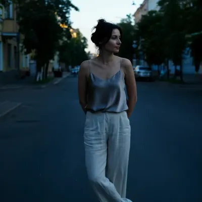 Брюнеточка, 35